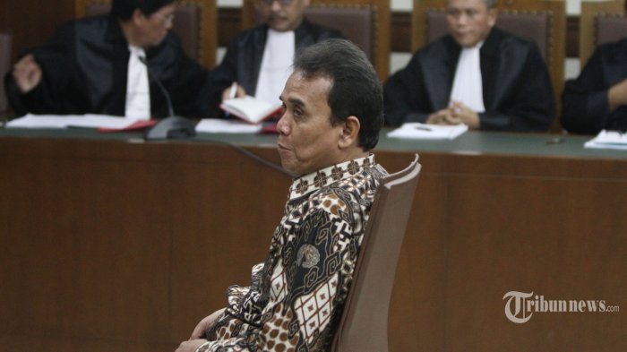 Panitera PN Jakpus Edy Nasution Didakwa Terima Uang Miliaran Rupiah