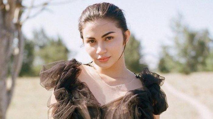 Ariel Tatum Pilih Diselingkuhi daripada Selingkuh, Apa Alasannya?