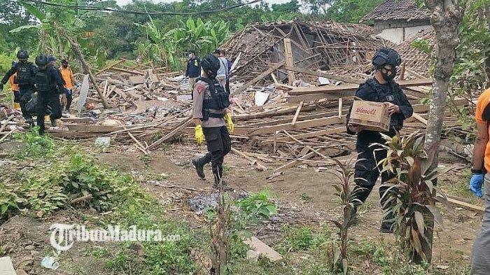 Tim Gegana Polda Jatim Selidiki Bahan Peledak yang Diamankan dari Lokasi Ledakan Bom Ikan