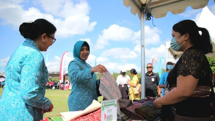 Kendalikan Inflasi, Tri Tito Karnavian Apresiasi Pasar Rakyat TP PKK Bali