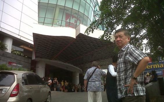 Suasana Warga Panik Saat Gempa di Medan (Foto)