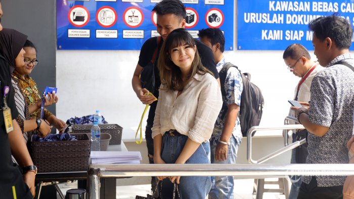 Terkuak, Teka-teki Tahi Lalat Besar di Paha Belakang pada Video Syur Mirip Gisella Anastasia