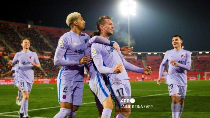 Pahlawan Terlupakan, Andai Barca Tak Alami Krisis Pemain, Xavi Mungkin Sudah Lupa kepada De Jong