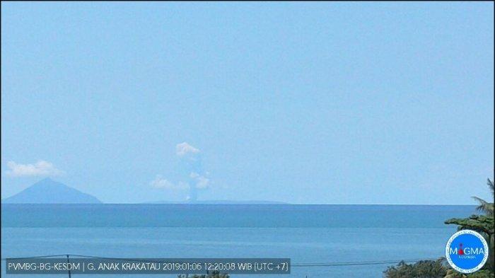 Gunung Anak Krakatau Kembali Erupsi Kamis Dini Hari, Erupsi Berlangsung selama 2 Menit 26 Detik