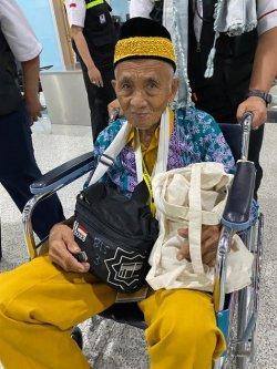 Harun bin Senar, Jemaah Calon Haji Tertua asal Pamekasan Berusia 119 Tahun Tiba di Madinah