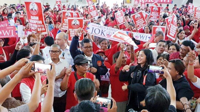 Dialog Hasto dan Djarot dengan Ibu-ibu di Jakarta Barat