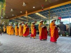 Puncak HUT ke-45 Sangha Mahayana Indonesia Digelar di Vihara Lalitavistara
