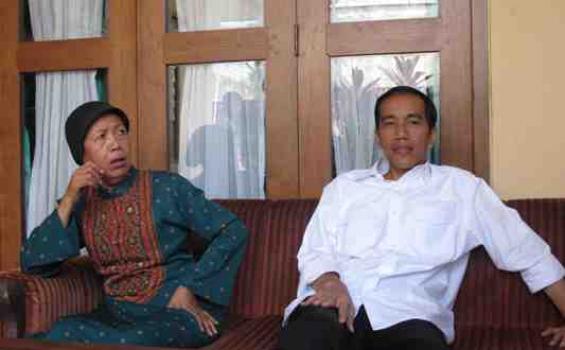 Ibunda Jokowi Tak Mau Batal Puasa karena Rhoma Irama