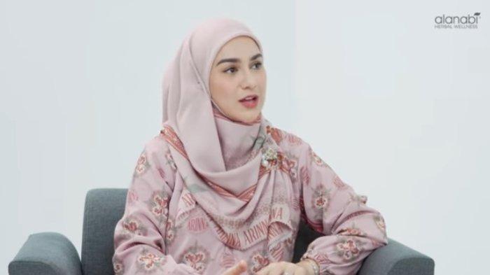 Putuskan Berhijab saat Awal Hamil, Irish Bella Ungkap Malah Dapat Ujian