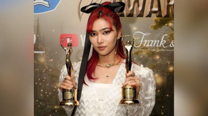 Isyana Sarasvati, pemenang AMI Awards kategori Album Terbaik Terbaik