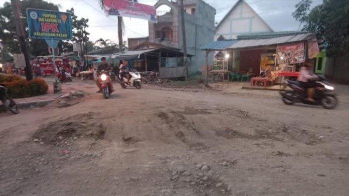 Warga Medan Desak Bobby Percepat Berbaikan Jalan Rusak
