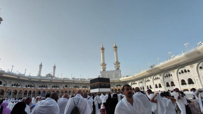 JEMAAH HAJI - Jemaah haji dari sejumlah negara mulai memadati kawasan Masjidil Haram pada Selasa (28/4/2026).