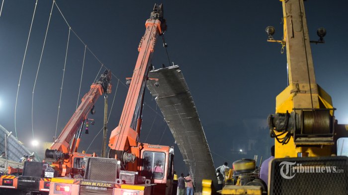 Korban Tewas Jembatan Ambruk di India Bertambah, Menlu Retno Sampaikan Ungkapan Duka Cita
