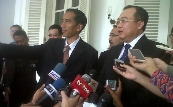 Rekayasa Hujan, Jokowi: Tanya Sama yang di Atas