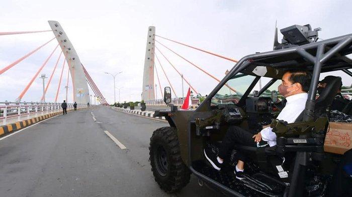 Jokowi Resmikan Jembatan Sei Alalak yang Telan Biaya Rp278 Miliar