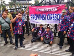 Kades Cirebon Ancam Gubernur Aher Berikan Talak Tiga, Ini Sebabnya
