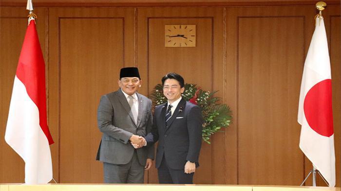 Jepang Pertimbangkan untuk Ekspor Kapal Perusak Abukuma ke Indonesia - kapaljpg1111.jpg