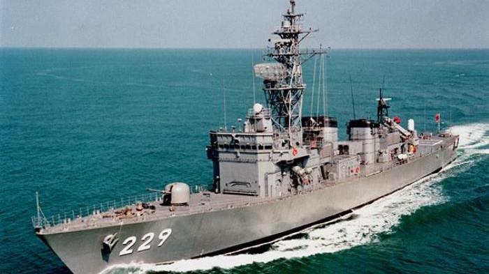 Jepang Pertimbangkan untuk Ekspor Kapal Perusak Abukuma ke Indonesia