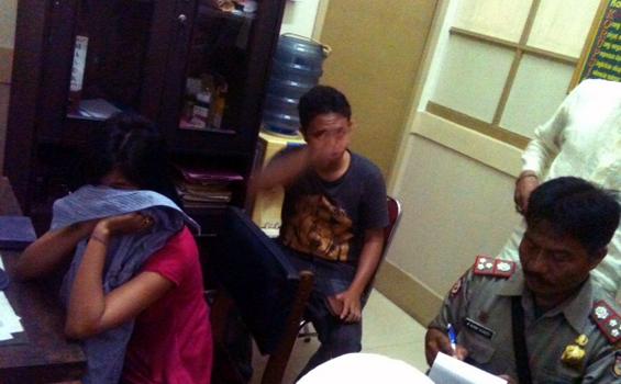 Salon Ini Tidak Puasa, Lo!