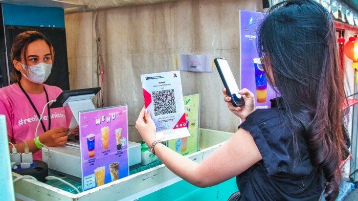 Ini Serunya Bertransaksi Dengan QRIS BNI Mobile Banking di BNI Java Jazz Festival 2023 - keseruan-pembayaran-digital-menggunakan-qris-bni-mobile-banking.jpg