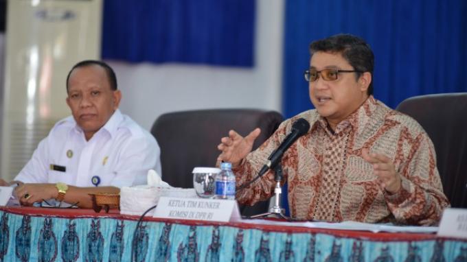 Ketua Tim Kunjungan Kerja Komisi IX DPR Dede Yusuf Macan Effendi melakukan pertemuan dengan jajaran Pemerintah Kota Sorong, Kadis Kependudukan, Ketenagakerjaan dan Transmigrasi Provinsi Papua Barat, rabu lalu (3/8). 