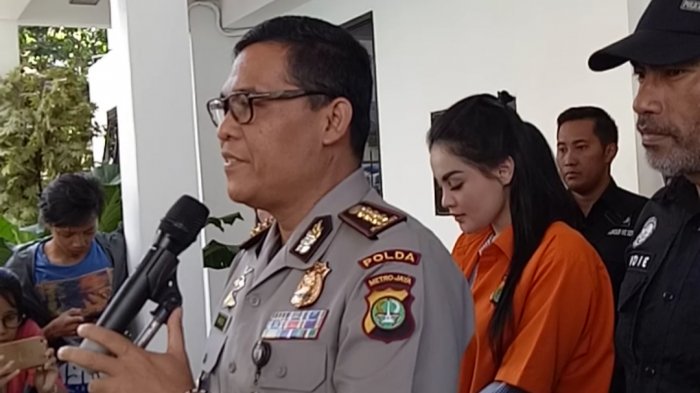 Dibekuk Polisi, Meterai Tempel Pun Dipalsu dan Dijual di E-Commerce Terkenal