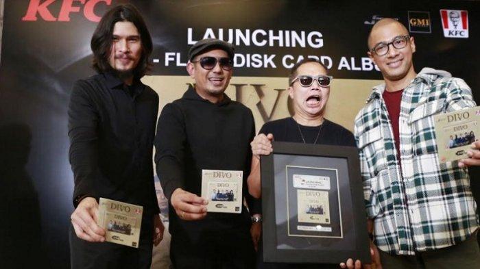 DIVO, Album Kompilasi 5 Penyanyi Dirilis dalam Bentuk USB Flash Disk