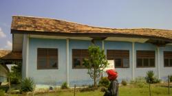 Gedung SMPN 3 Babat Supat Nyaris Roboh