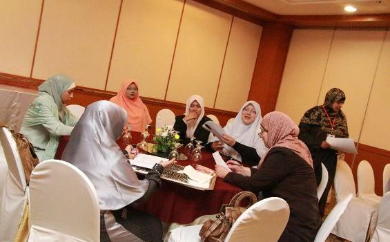 Kemiskinan dan Perbudakan Perempuan Dibahas di Konferensi HTI