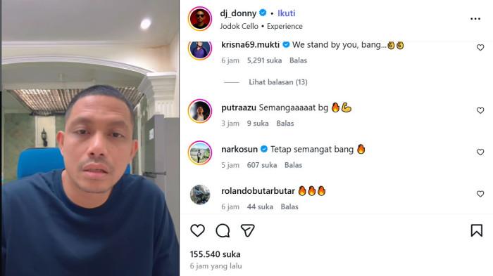 TEROR BANGKAI AYAM – Tangkap layar video konten kreator DJ Donny saat menyampaikan pengakuan menerima paket berisi bangkai ayam hitam dan sejumlah lembar kertas dengan pesan ancaman, Selasa (30/12/2025). Unggahan video itu mengundang berbagai reaksi netizen.