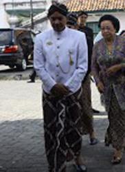 Calon Suami Putri Keempat Sultan Dikawal Mobil Kepolisian