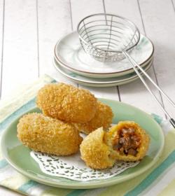 Kroket Sambal Goreng, Isinya Hati dan Ampela Ayam Berbumbu Pedas