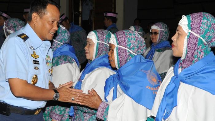 KSAU Lepas 109 Calon Jemaah Haji Angkatan Udara