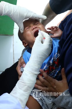 Tips Melindungi Bayi Saat Harus ke Rumah Sakit untuk Imunisasi