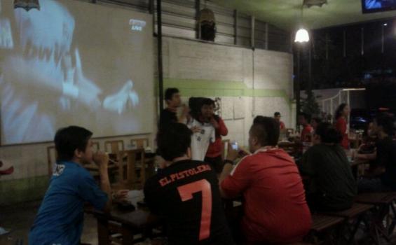 Kostum Liverpool Dilelang untuk Dukung Soel