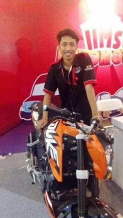 Lucky Jadi Juara dan Memenangkan Motor KTM Duke 200 Bernilai Rp 40-an Juta