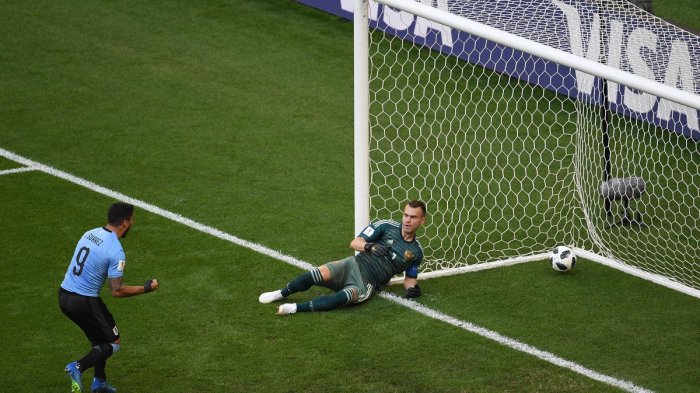 Luis Suarez Dedikasikan Gol untuk Fans Uruguay