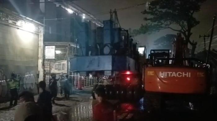 Truk Anjlok di Tangerang Bikin Macet Horor di Wilayah Jakbar, Cengkareng-Daan Mogot PP 8,5 Jam