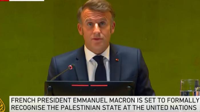 PRANCIS AKUI PALESTINA - Tangkapan layar YouTube Al Jazeera English menampilkan Presiden Prancis, Emmanuel Macron, mengumumkan negaranya secara resmi mengakui Negara Palestina ketika berada di aula Majelis Umum PBB, New York, Amerika Serikat (AS), Senin (22/9/2025).