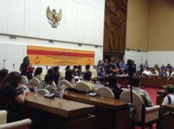 Bintang Mahabharata Bikin Heboh Gedung DPR