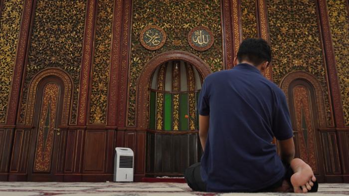 MASJID PENGANTIN - Masjid Raya Fatimah, Jalan dr Radjiman Nomor 193, Jayengan, Kecamatan Serengan, Kota Surakarta, Jawa Tengah, Selasa (10/2/2026). Masjid ini sering dipakai para pengantin untuk foto prewedding hingga akad nikah.