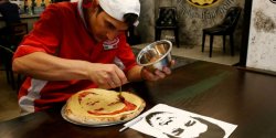 Mau Menyantap Pizza Berwajah Bintang Piala Dunia 2018, di Sini Restaurannya
