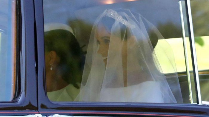 Meghan Markle Pilih Kenakan Gaun Pengantin Rancangan Rumah Mode Perancis