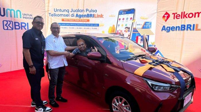 BRI Berikan Hadiah Pemenang Program 'Untung Jualan Pulsa Telkomsel' di AgenBRILink Periode 2023
