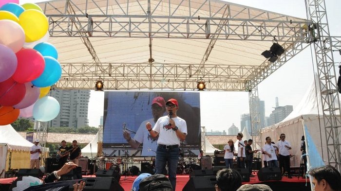 Menaker : Pemerintah Terus Tingkatkan Kesejahteraan, Perlindungan dan Kompetensi Buruh - menaker-hanif-saat-merayakan-hari-buruh-internasional_20170502_134715.jpg