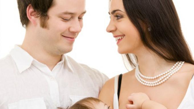 Mengapa ASI Tidak Keluar di Hari-hari Pertama Menyusui?