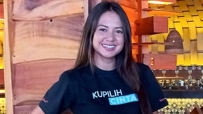 Sudah Manggung Bareng Slank, Aurelie Moeremans Belum Mau Jadi Penyanyi Profesional