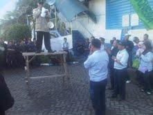 Tuntut UMK Naik, Ratusan Buruh PT Jindal Gresik Mogok Kerja