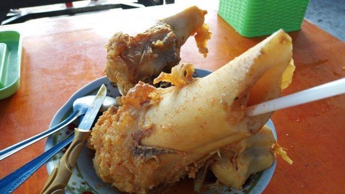 Nikmati Sensasi Lontong Stengkel Padang, Syarat Makannya Tak Boleh Jaim dan Harus Sabar