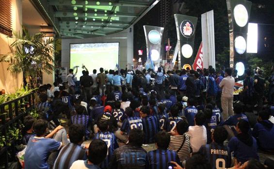 Serunya Nonton Bareng Lazio vs Milan di La Codefin (Foto)